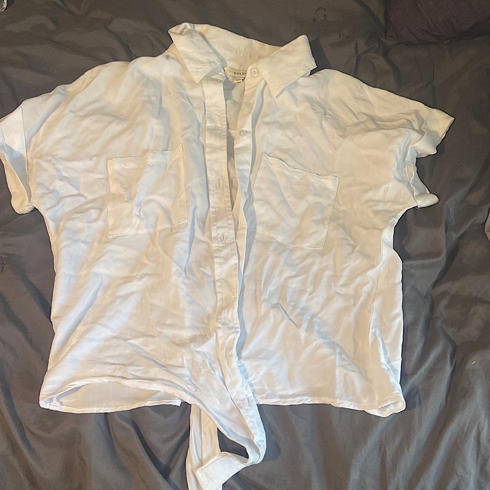 Button up cropped white blouse